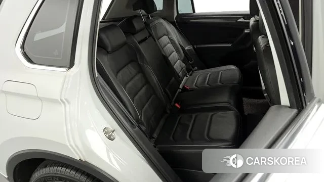 Volkswagen Tiguan second Generation 2020 Белый из Кореи, фото 3