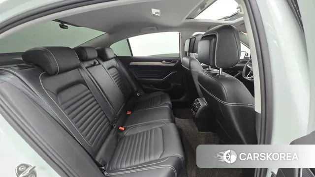 Volkswagen Passat GT (B8) 2021 Белый из Кореи, фото 3