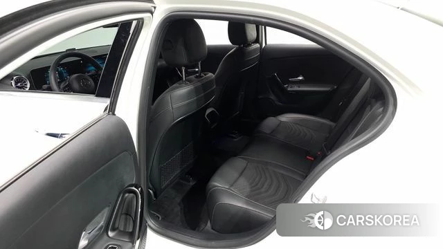 Mercedes-Benz A-Class W177 2020 Белый из Кореи, фото 3