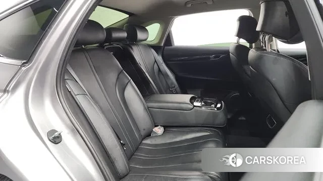 Genesis G80 (RG3) 2021 Серебристо-серый из Кореи, фото 3