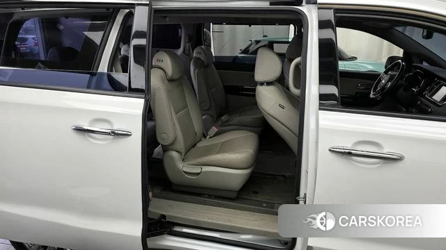 Kia The New Carnival 2019 Белый из Кореи, фото 3