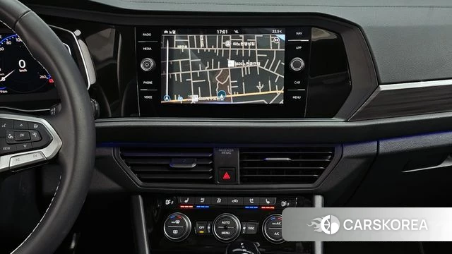 Volkswagen 7th Generation of Jetta 2024 Белый из Кореи, фото 3