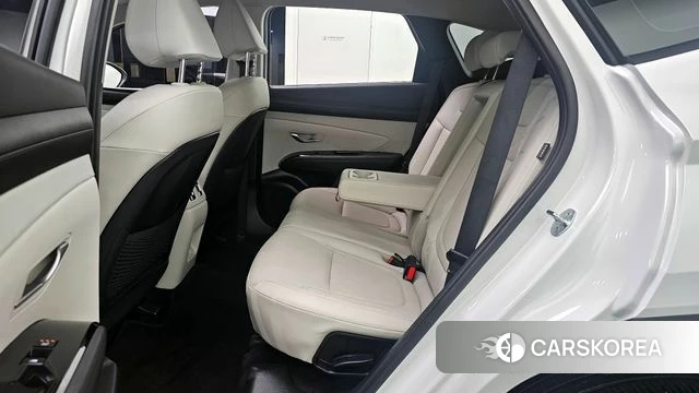Hyundai The New Tucson (NX4) 2024 Белый из Кореи, фото 3