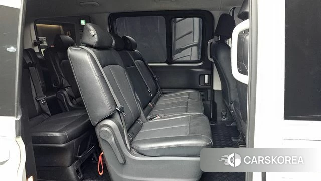 Hyundai Staria 2021 Белый из Кореи, фото 3