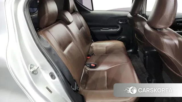 Toyota Prius C 2018 Серебряный из Кореи, фото 3