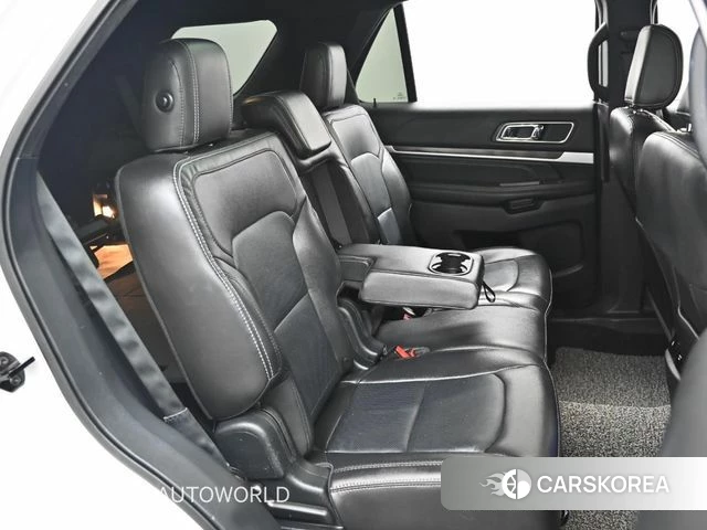 Ford Explorer 2018 Белый из Кореи, фото 3