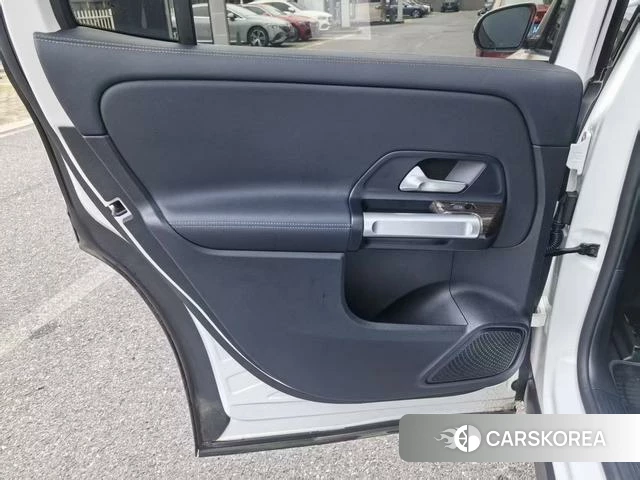 Mercedes-Benz EQB 2025 Белый из Китая, фото 3