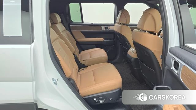 Hyundai Santa Fe (MX5) 2025 Белый из Кореи, фото 3