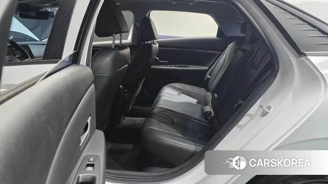 Hyundai Avante Hybrid (CN7) 2021 Белый из Кореи, фото 3