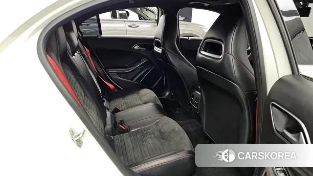 Mercedes-Benz A-Class W176 2018 Белый из Кореи, фото 3