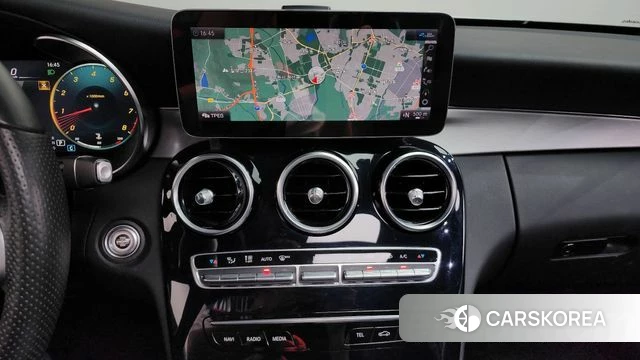 Mercedes-Benz C-Class W205 2020 Белый из Кореи, фото 3