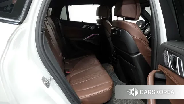 BMW X6 (G06) 2022 Белый из Кореи, фото 3