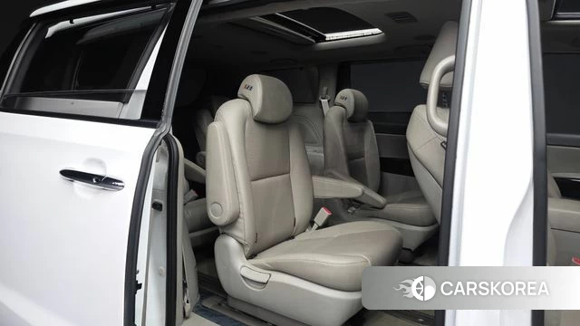 Kia The New Carnival 2018 Белый из Кореи, фото 3
