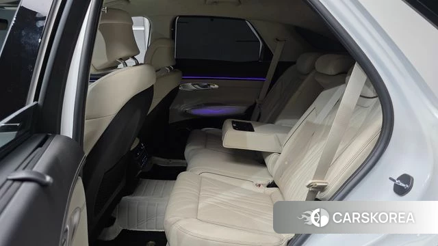 Genesis GV70 2025 Белый из Кореи, фото 3