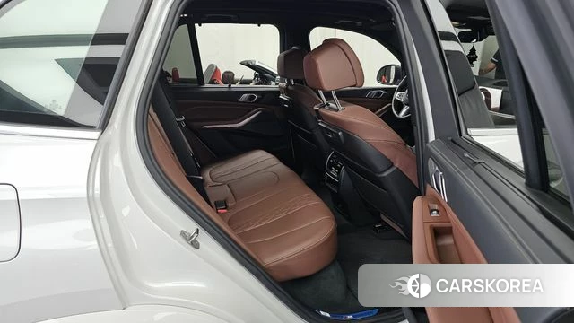 BMW X5 (G05) 2023 Белый из Кореи, фото 3