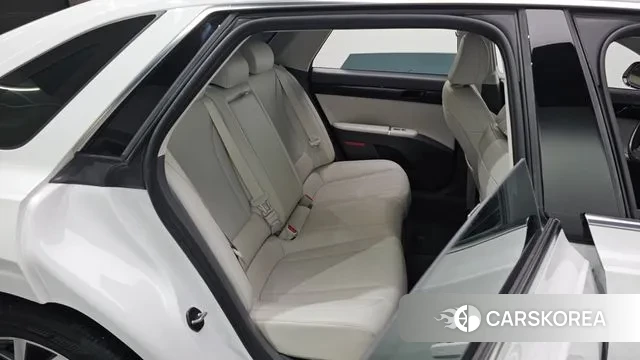 Hyundai Grandeur (GN7) 2023 Белый из Кореи, фото 3