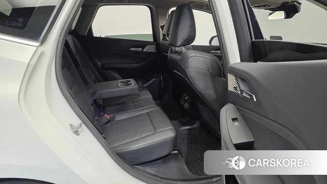 BMW 2 Series Active Tourer (U06) 2023 Белый из Кореи, фото 3