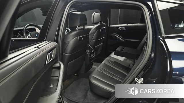 BMW X6 (G06) 2025 Черный из Кореи, фото 3