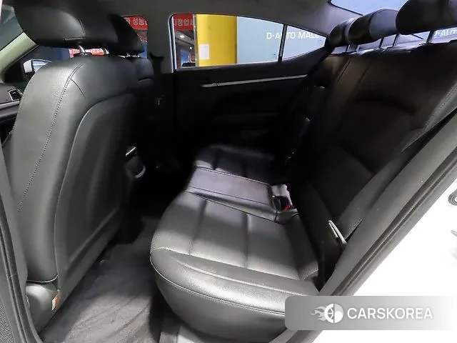 Hyundai Avante AD 2018 Белый из Кореи, фото 3