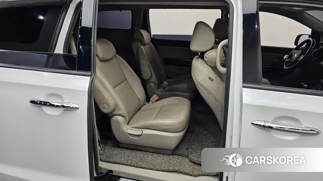 Kia The New Carnival 2019 Белый из Кореи, фото 3