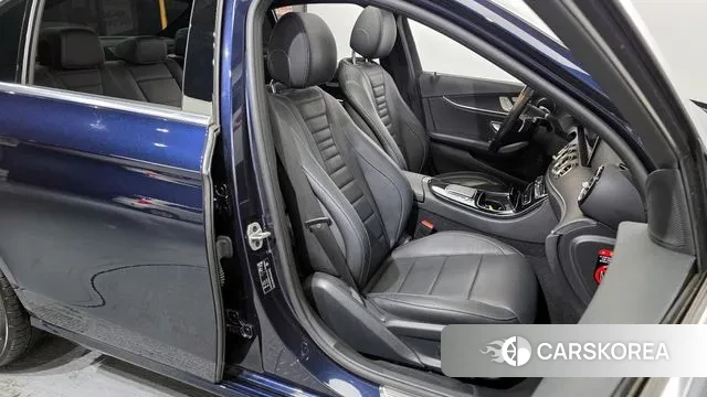 Mercedes-Benz E-Class W213 2022 Синий из Кореи, фото 3