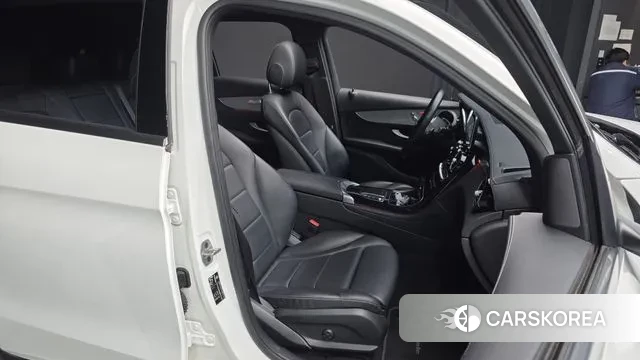 Mercedes-Benz GLC-Class X253 2021 Белый из Кореи, фото 3