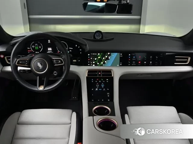 Porsche Taycan 2025 Белый из Кореи, фото 3