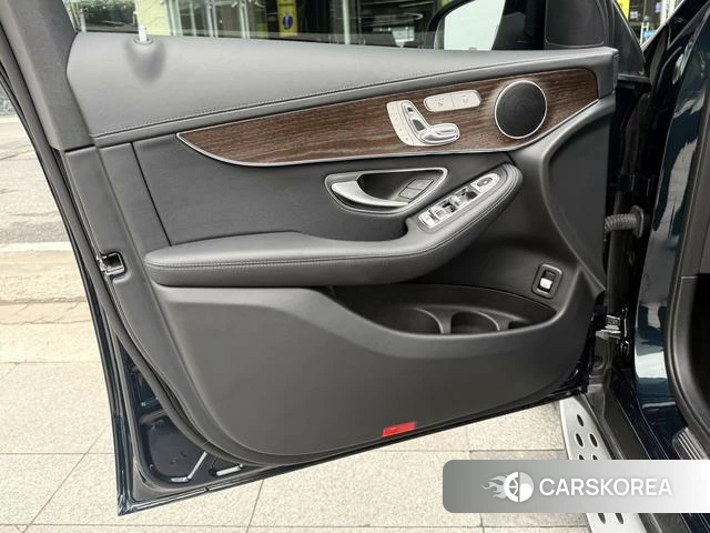 Mercedes-Benz GLC 2022 Зеленый из Китая, фото 3