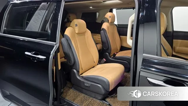 Kia Carnival 4th generation 2023 Черный из Кореи, фото 3