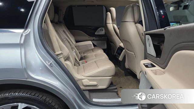 Lincoln Aviator 2nd generation 2021 Серебристо-серый из Кореи, фото 3