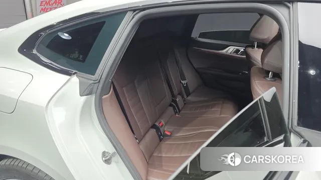 BMW i4 2024 Белый из Кореи, фото 3