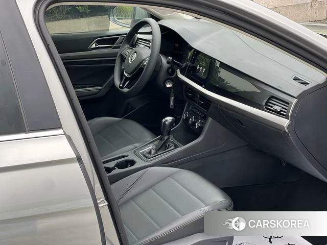 Volkswagen Lavida 2021 Серебристо-серый из Китая, фото 3