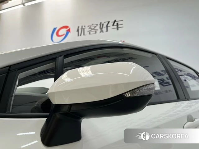 Toyota Lei Ling 2024 Белый из Китая, фото 3