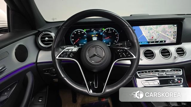 Mercedes-Benz E-Class W213 2021 Белый из Кореи, фото 3