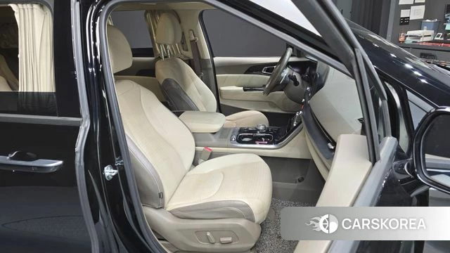 Kia Carnival 4th generation 2021 Черный из Кореи, фото 3