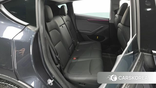 Tesla Model Y 2025 Серый из Кореи, фото 3