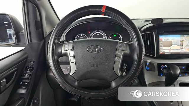 Hyundai The New Grand Starex 2018 Серебристо-серый из Кореи, фото 3