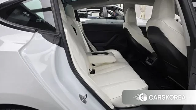 Tesla Model 3 2021 Белый из Кореи, фото 3