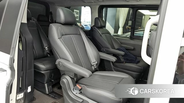 Hyundai Staria 2025 Белый из Кореи, фото 3