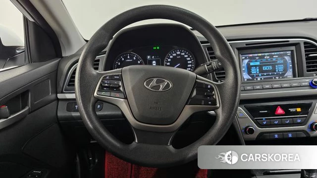 Hyundai Avante AD 2018 Белый из Кореи, фото 3