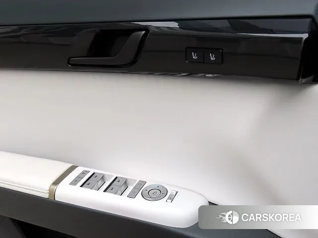 Hyundai Grandeur Hybrid (GN7) 2023 Черный из Кореи, фото 3