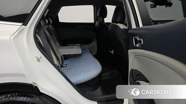 Kia Sportage 5th Generation 2023 Белый из Кореи, фото 3