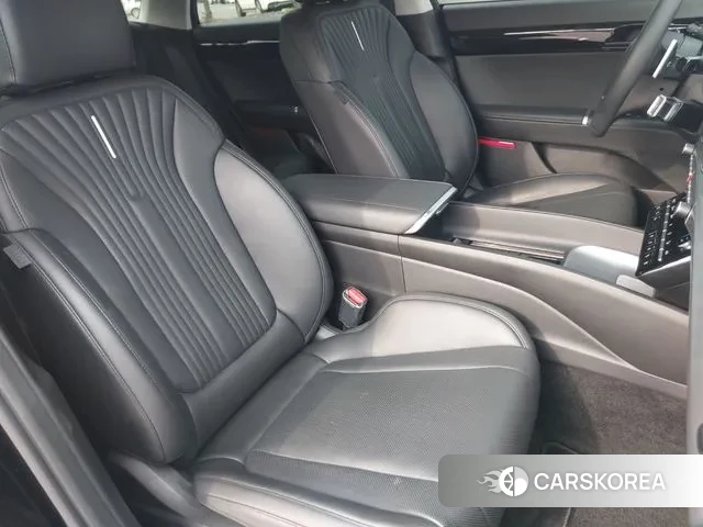 Hyundai Grandeur Hybrid (GN7) 2023 Черный из Кореи, фото 3