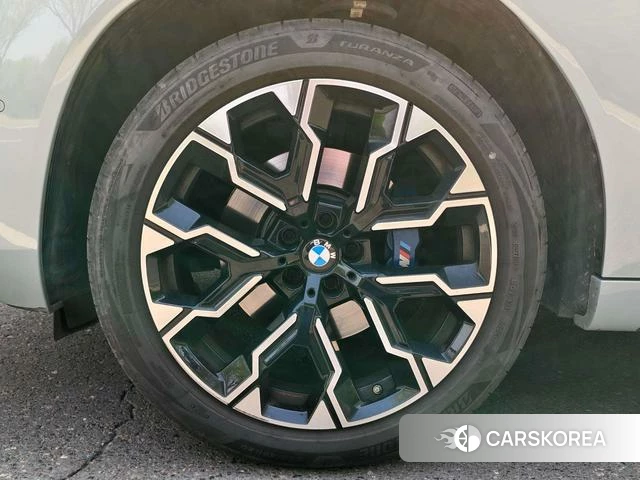 BMW X3 2025 Серебристо-серый из Китая, фото 3