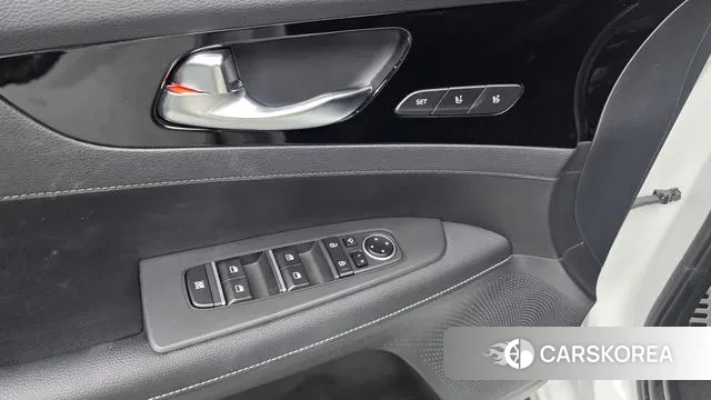 Kia The New K3 2nd generation 2022 Белый из Кореи, фото 3