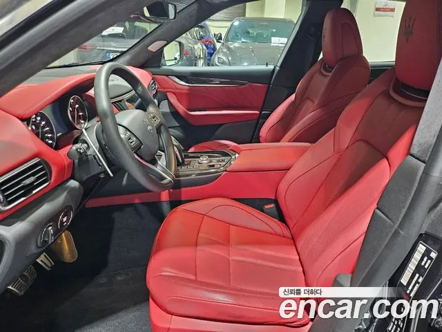 Maserati Levante 2023 Черный из Кореи, фото 3