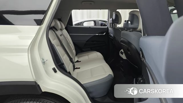 Ssangyong Torres EVX 2024 Жемчужный цвет из Кореи, фото 3
