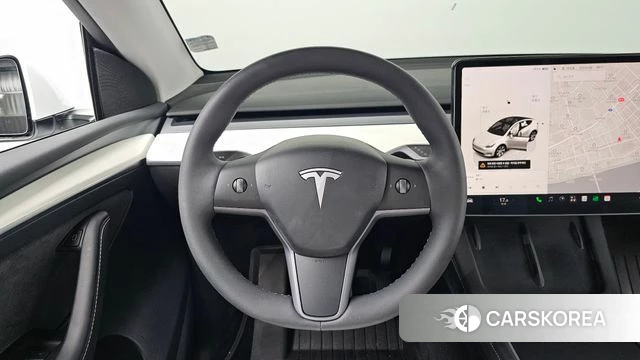 Tesla Model Y 2023 Белый из Кореи, фото 3