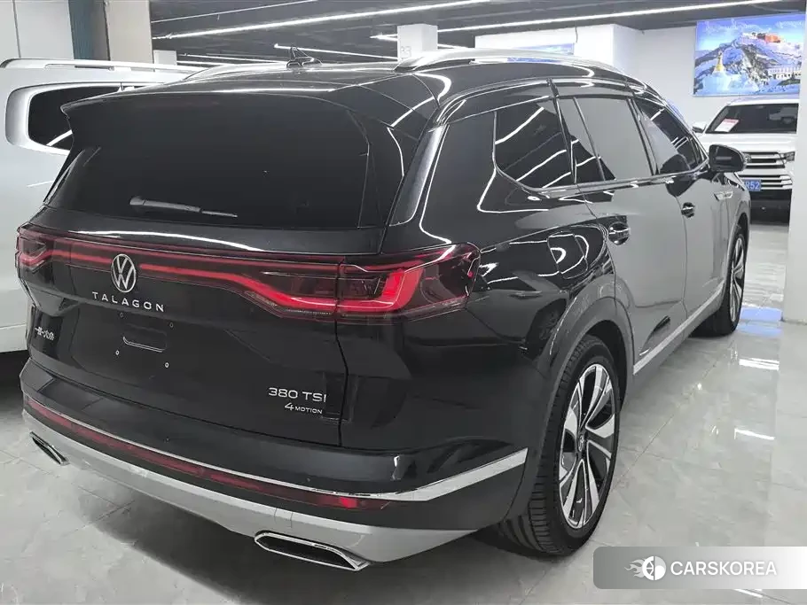 Volkswagen Talagon 2023 Silver/gray из Китая, фото 3