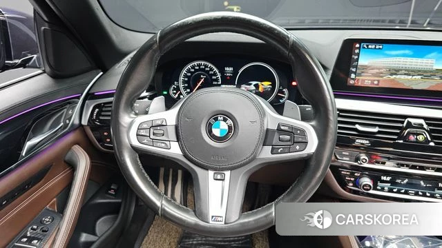 BMW 5 Series (G30) 2018 Черный из Кореи, фото 3